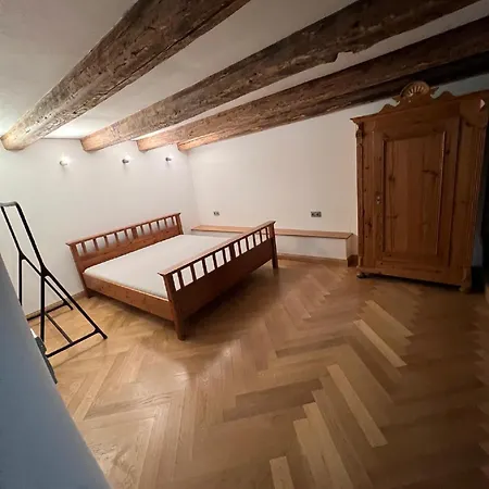 La Maison Monsieur Mathieu Apartment *